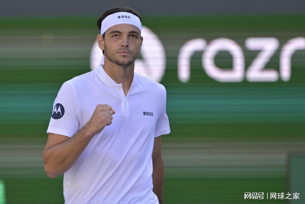 杏彩体育官网-弗里茨不顾形象上演膝盖断拍神技，丰塞卡入选劳伦斯突破奖惹争议